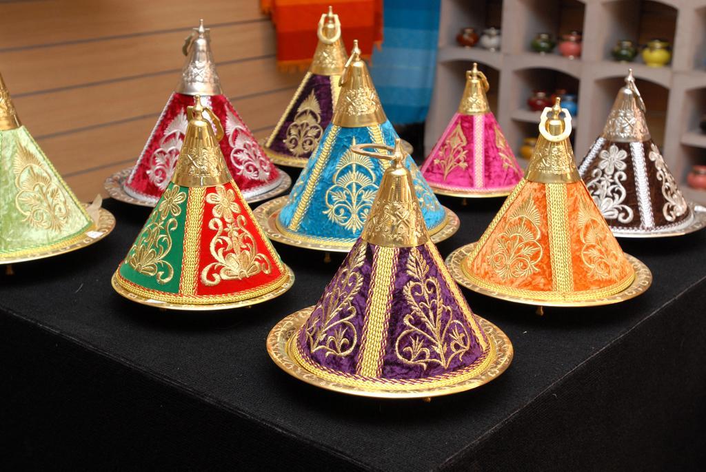 ケンジ クラブ アグダル メディナ オール インクルーシブ Lahebichate エクステリア 写真 Moroccan lanterns