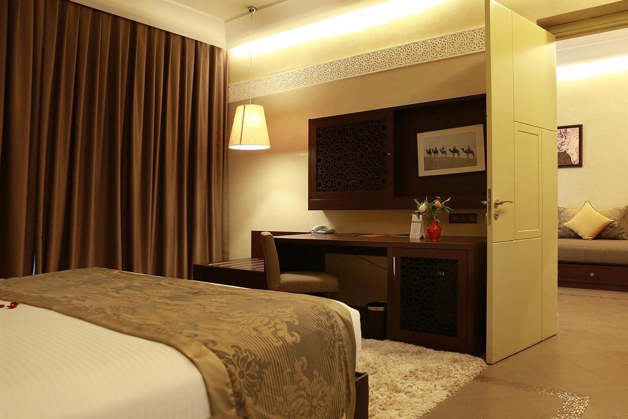 ケンジ クラブ アグダル メディナ オール インクルーシブ Lahebichate エクステリア 写真 A room at the hotel